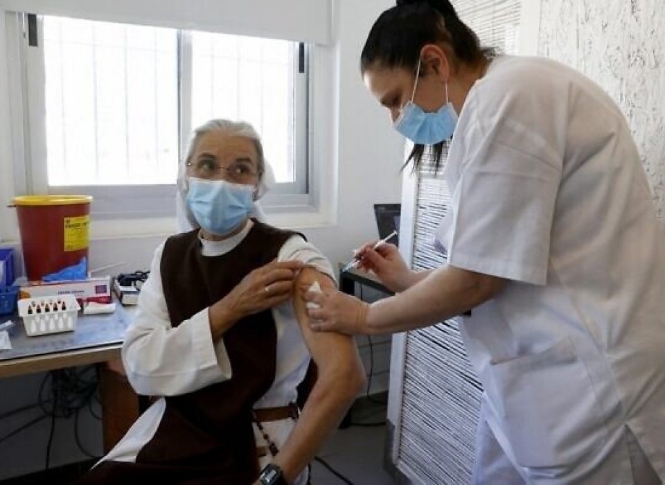 It works: 0 deaths, only 4 severe cases among 523,000 fully vaccinated Israelis