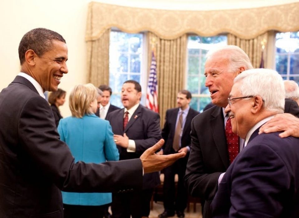 Abbas Congratulates Biden, but Arabs Doubt New President Will Herald Change